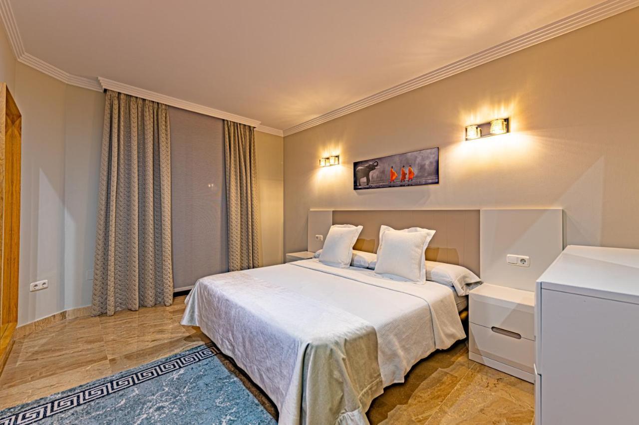 Marina Luxury Apartment Estepona Eksteriør billede