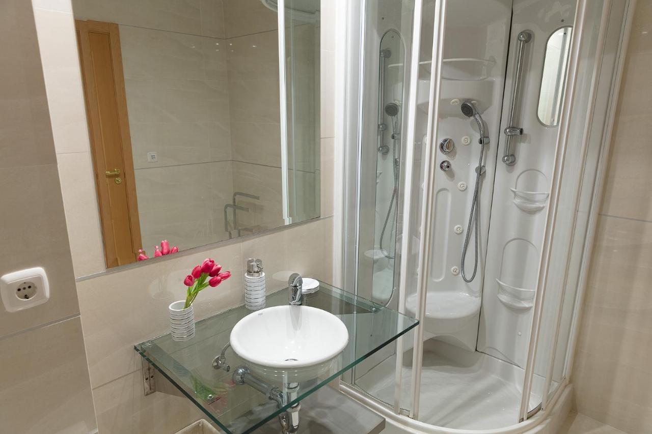 Marina Luxury Apartment Estepona Eksteriør billede