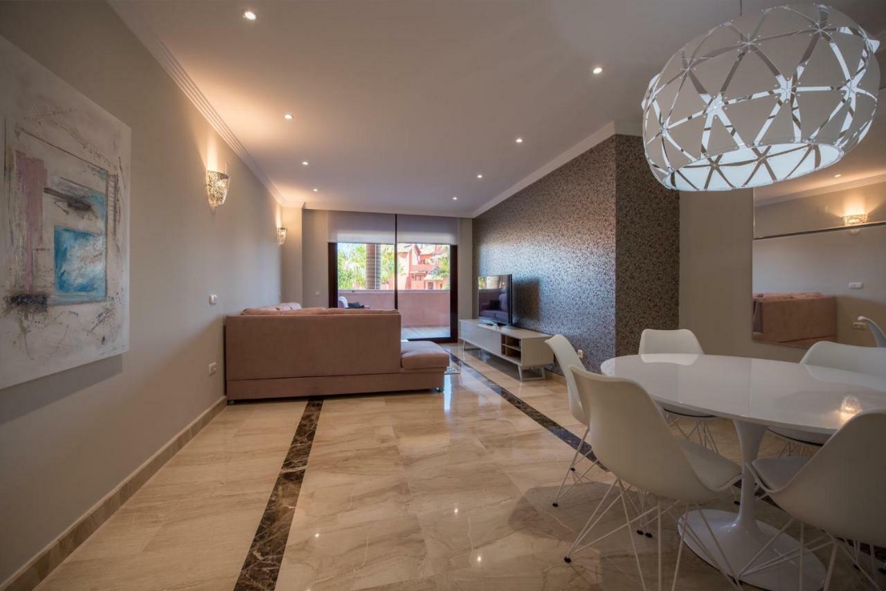 Marina Luxury Apartment Estepona Eksteriør billede