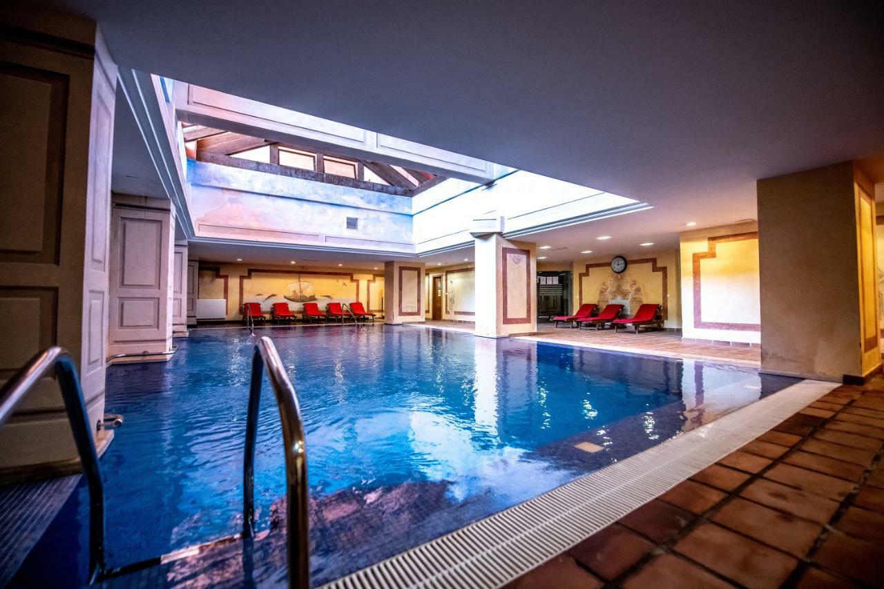 Marina Luxury Apartment Estepona Eksteriør billede